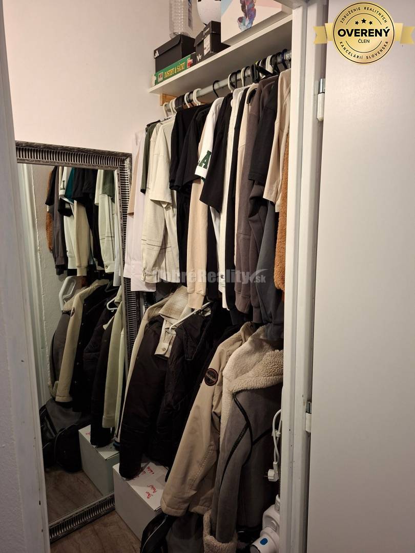 DOBRÉ REALITY-Krásny 2-i. byt na prenájom, Nábr. sv. Cyrila, Prievidza