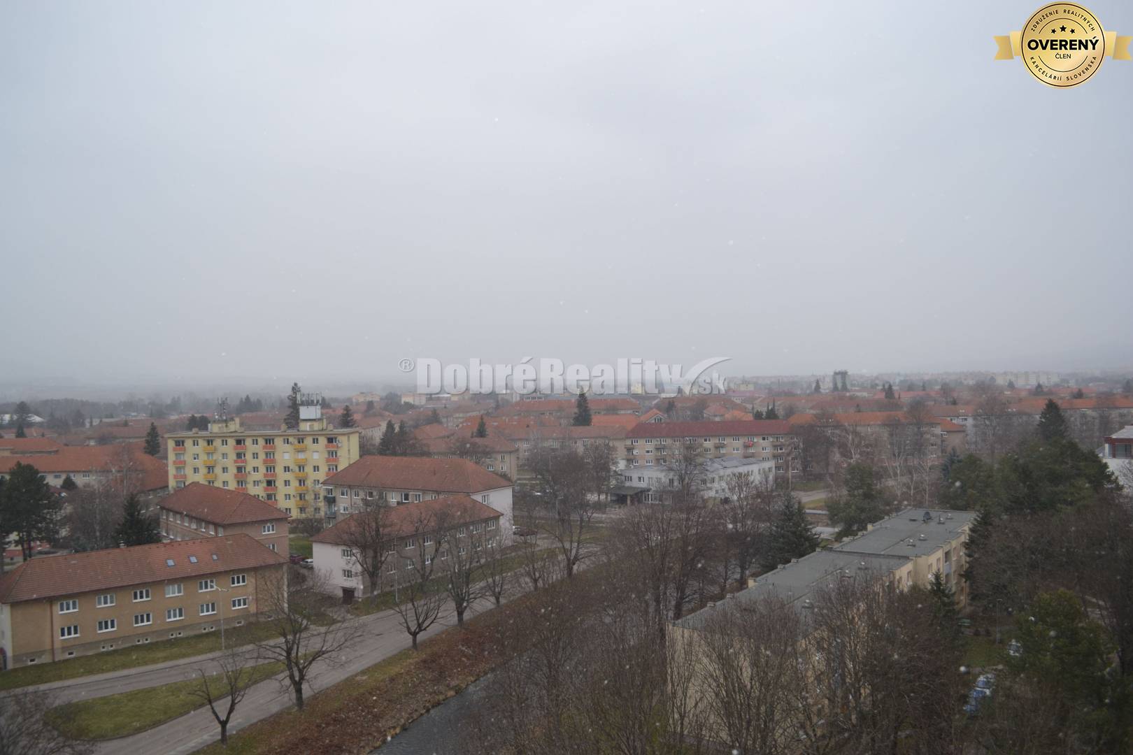 DOBRÉ REALITY ponúkajú na predaj panoramatický 2 izbový byt po komplet