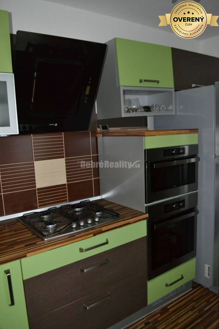 DOBRÉ REALITY ponúkajú na predaj panoramatický 2 izbový byt po komplet