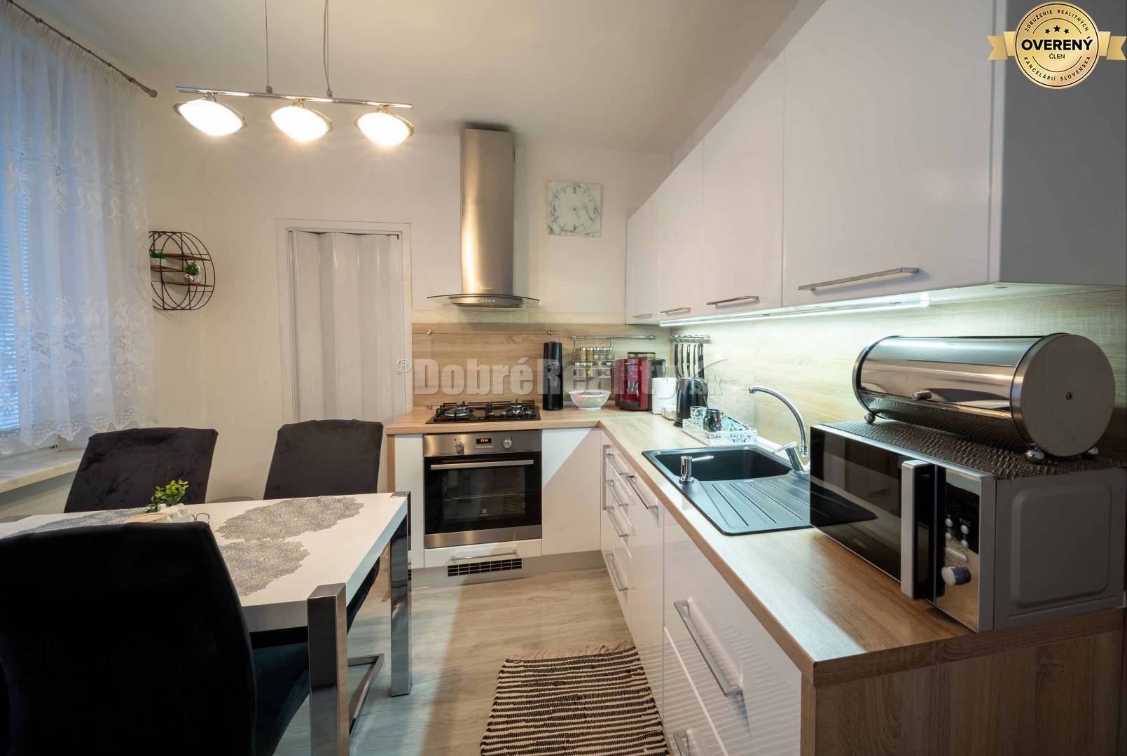 EXKLUZÍVNE NA PREDAJ - 4 izbový byt - 84m2, Piešťany - CENA VRÁTAN