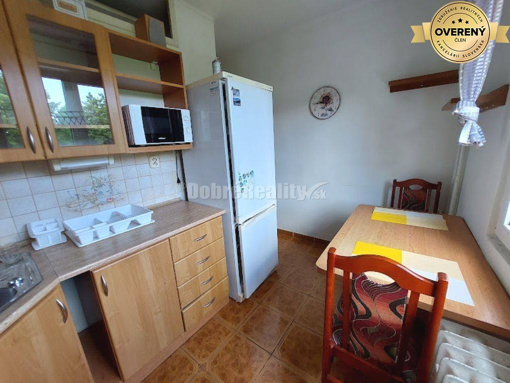 PRENÁJOM: 3 IZBOVÝ BYT S LOGGIOU V TOP LOKALITE, ŠVERMOVA ULICA