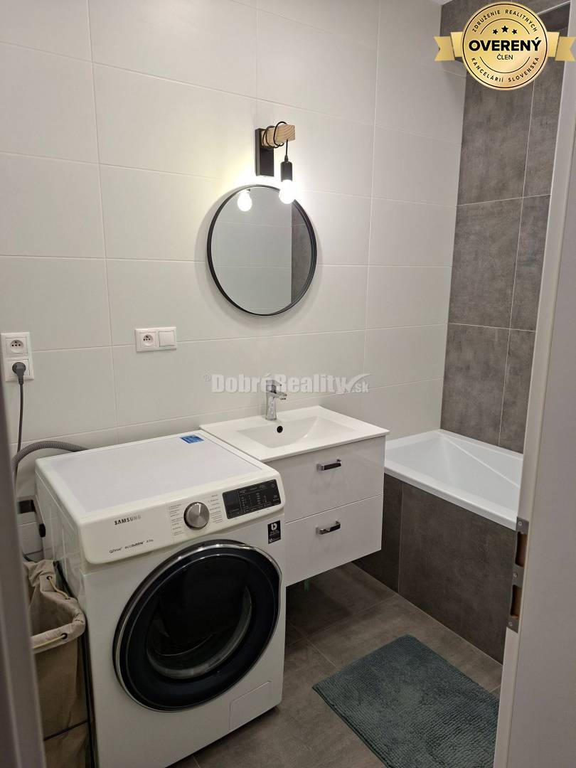 DOBRÉ REALITY-Krásny 2-i. byt na prenájom v novostavbe Lúčky, Prievidz