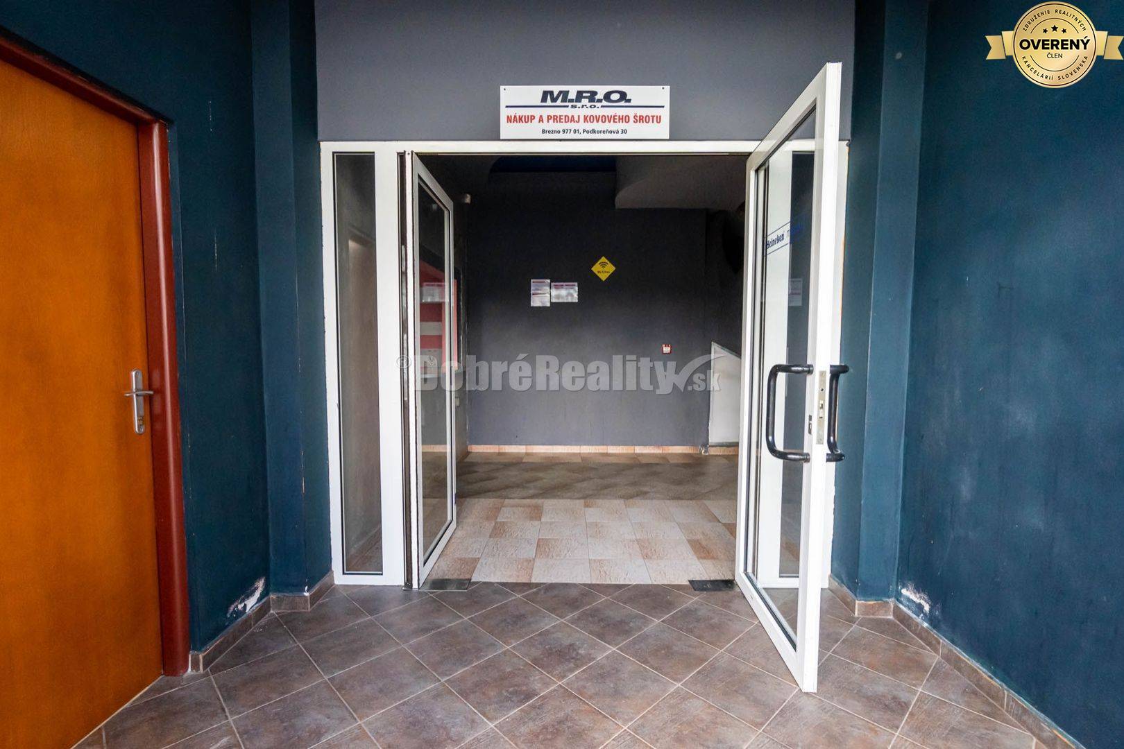 PRENÁJOM: Sokolovňa - hlavná sála, 815 m2, Brezno