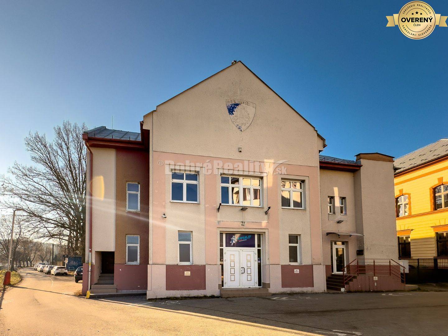 PRENÁJOM: Sokolovňa - hlavná sála, 815 m2, Brezno