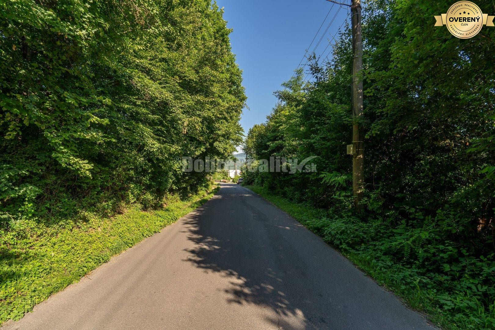 Pozemok pre výstavbu rodinného domu, 820 m2, Nová Baňa - Viničná cesta