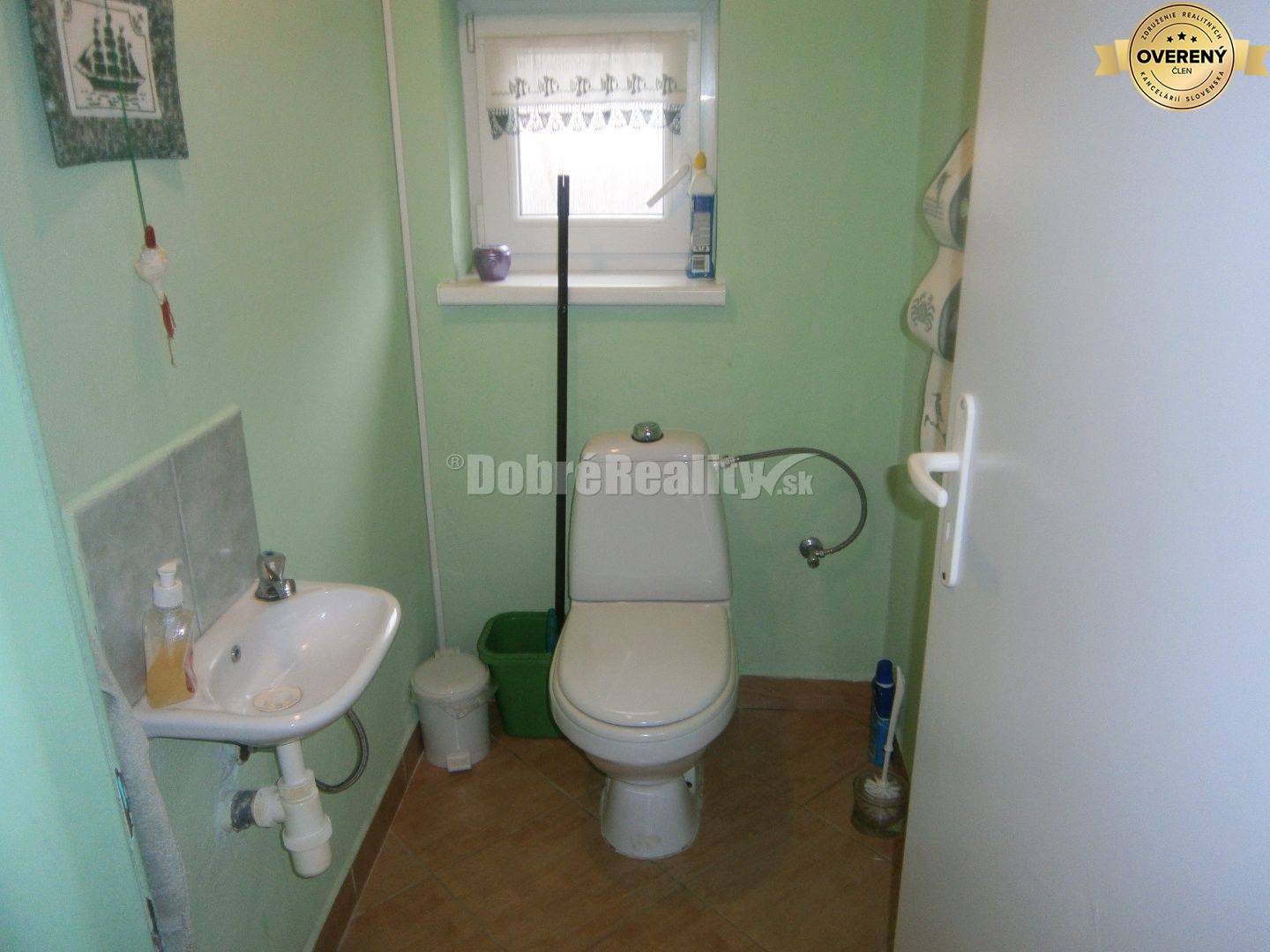 TOP: na predaj penzión v obci Podhájska !