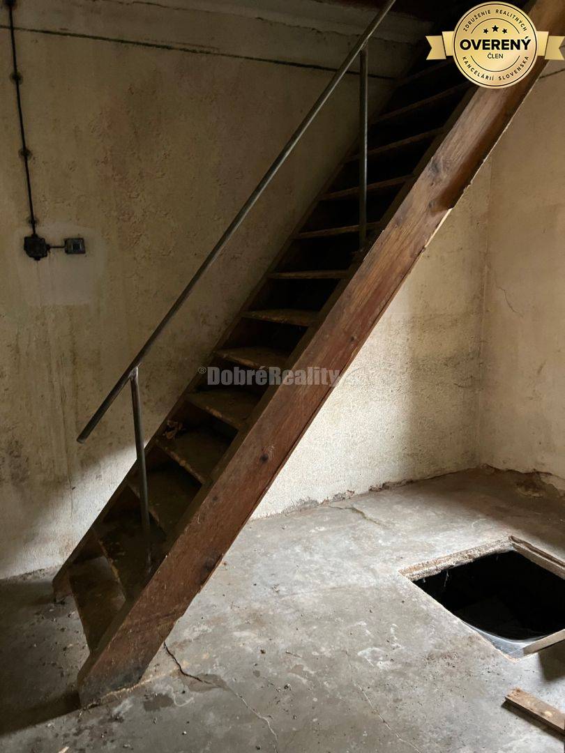 Na predaj vidiecka chalupa .