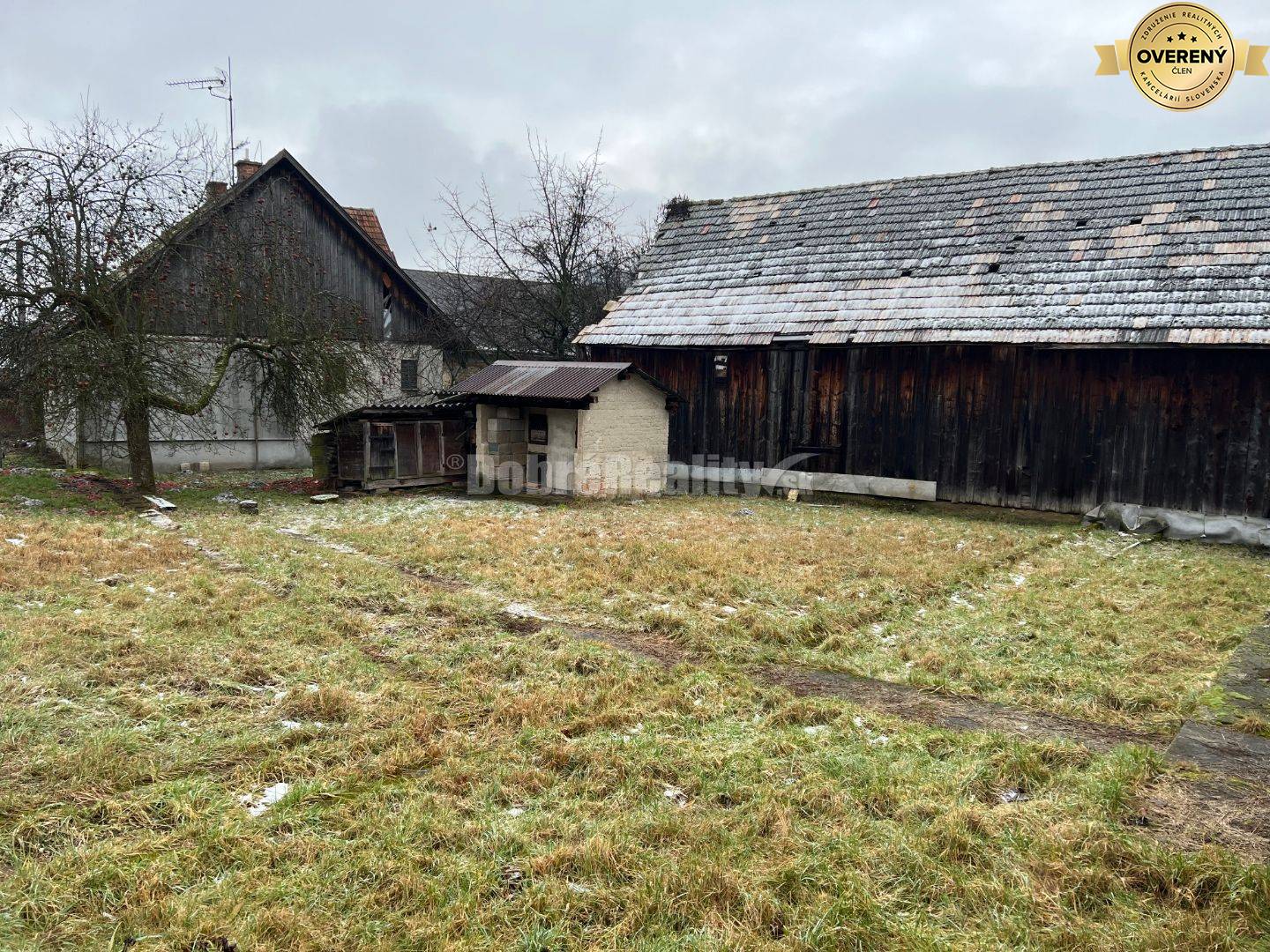 Na predaj vidiecka chalupa .