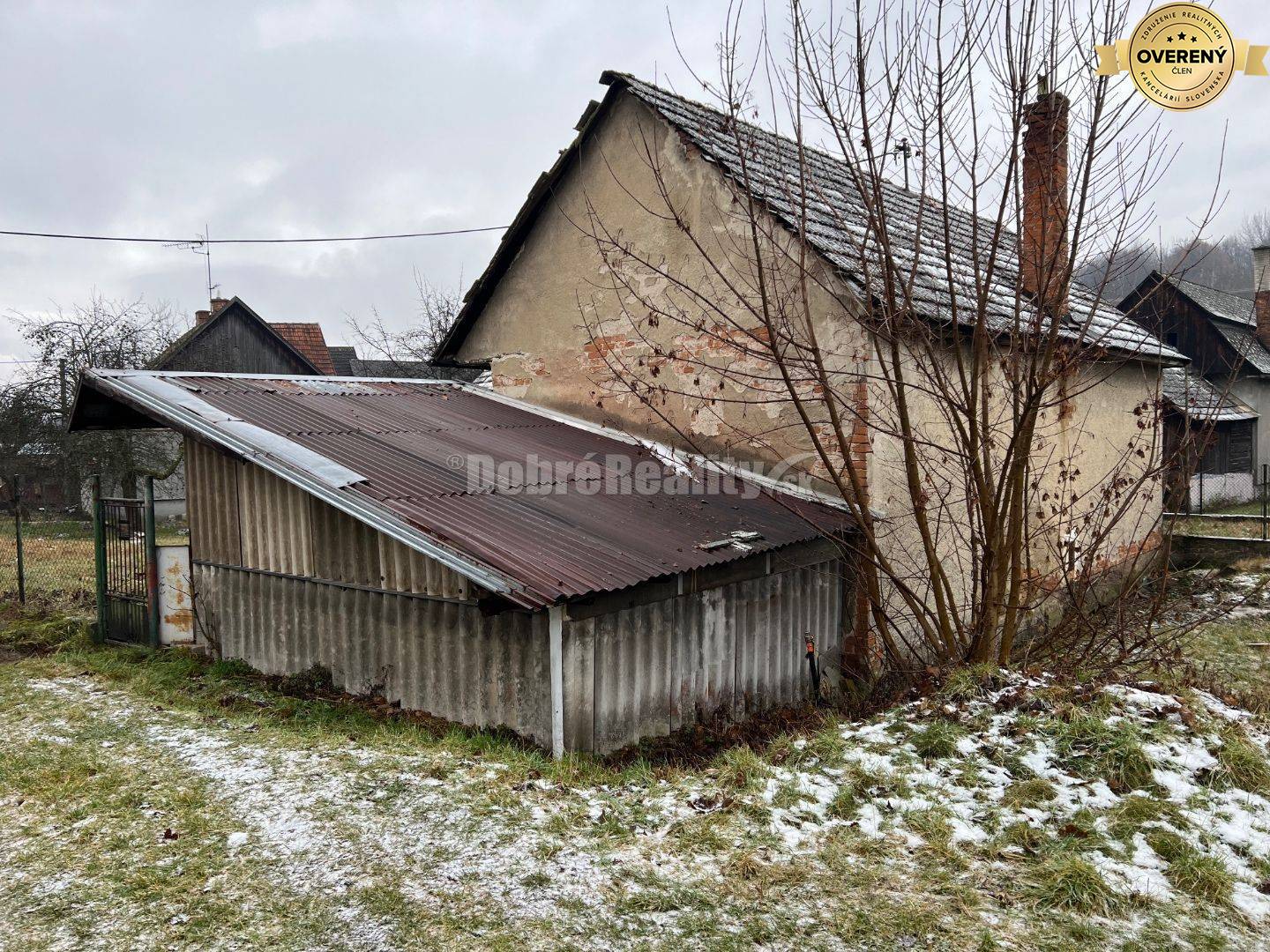 Na predaj vidiecka chalupa .