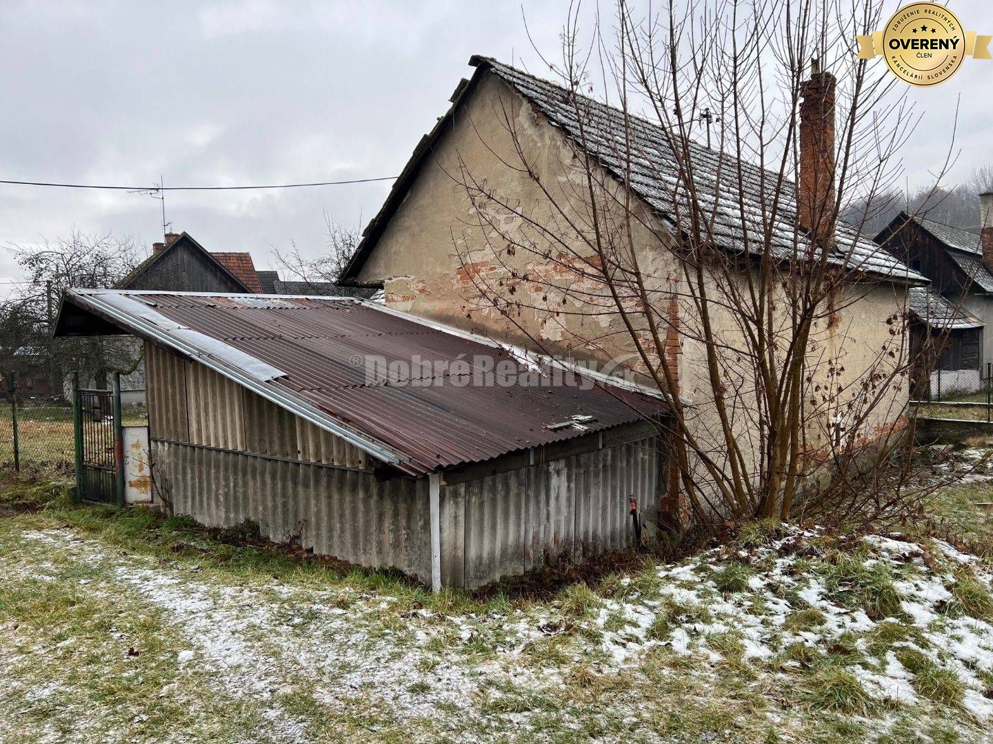 Na predaj vidiecka chalupa .