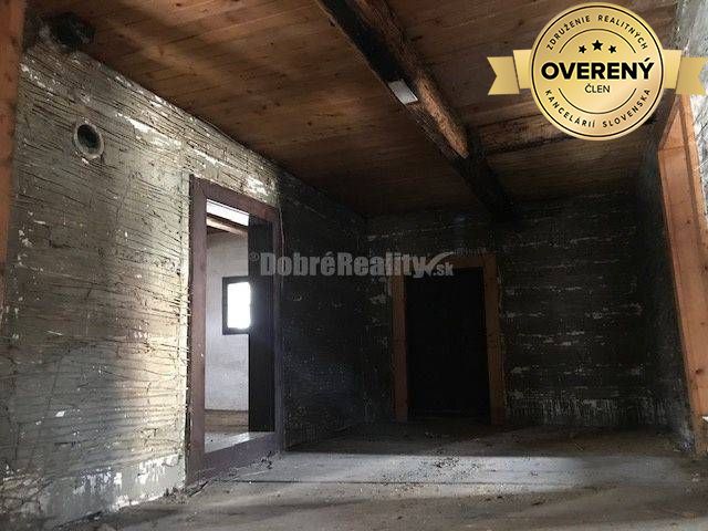 PREDAJ POSLEDNÁ pôvodná banícka drevenica 216m2, Kremnické Bane, Krem