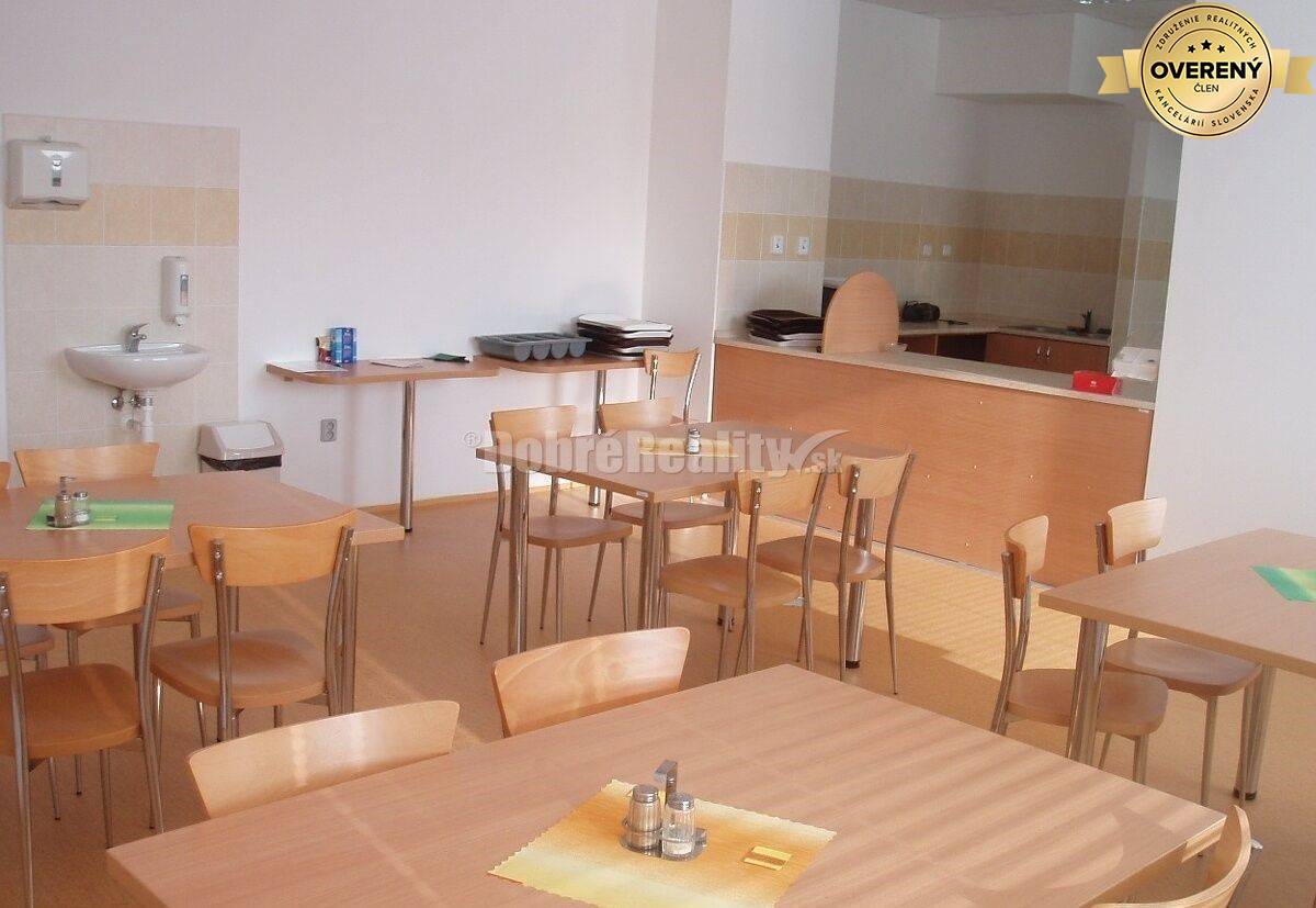 Ponúkame na predaj komerčnú nehnuteľnosť v priemyselnom parku Martin-S