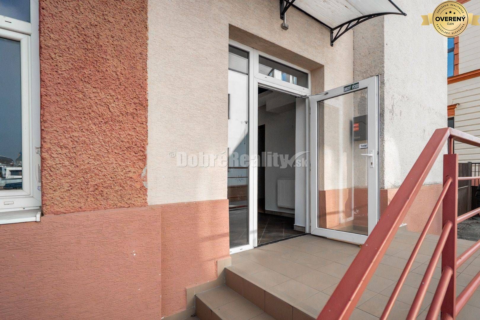 Prevádzkový priestor so samostatným vstupom, 262 m2, Brezno