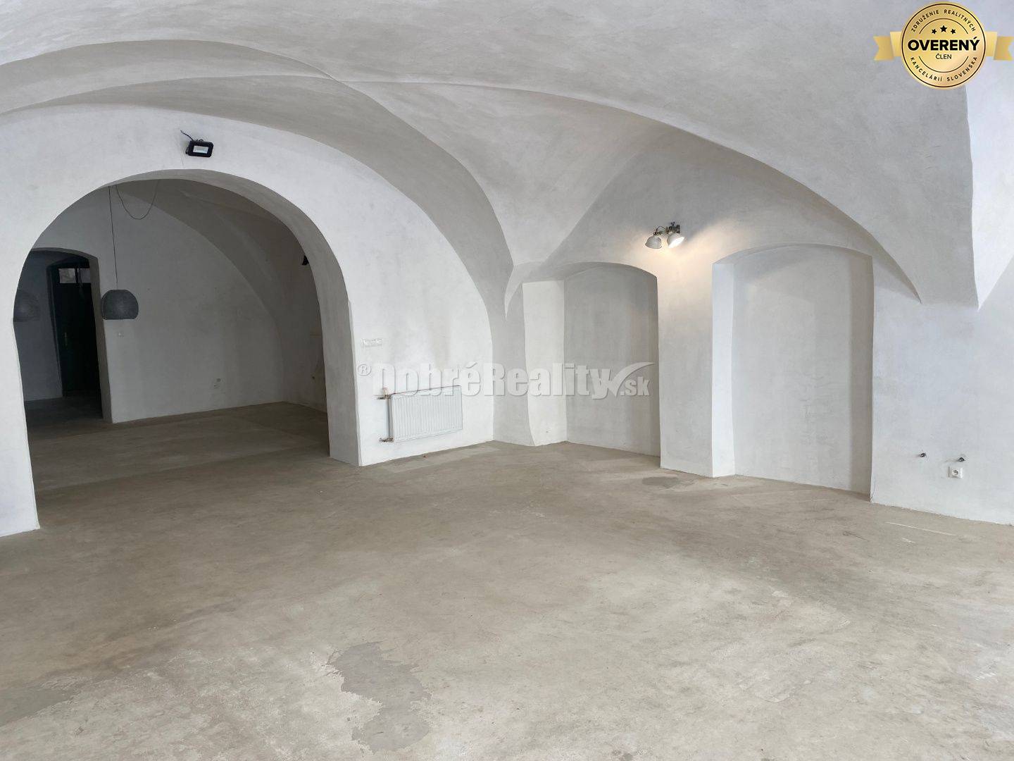 Na prenájom obchodný priestor v historickom centre mesta Banská Štiavn