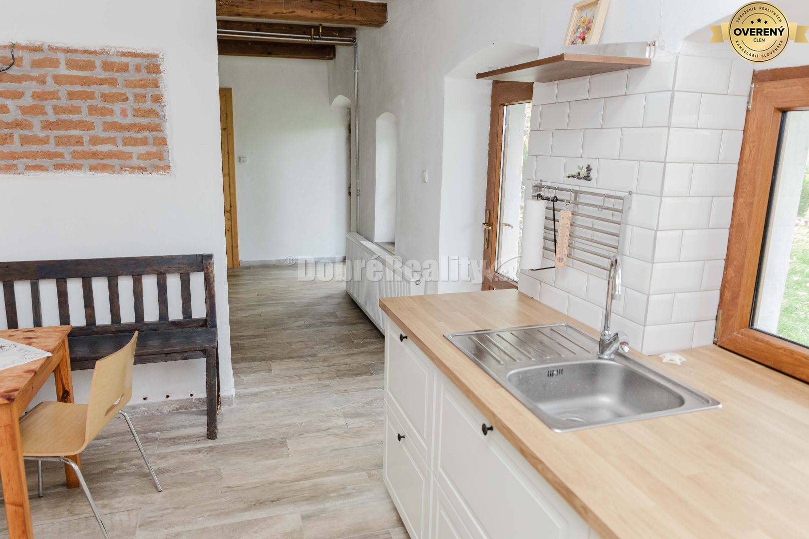 Dobré Reality- Sebestačný vidiecky areál s možnosťou rozdelenia na 2 s