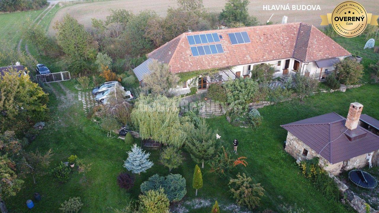 Dobré Reality- Sebestačný vidiecky areál s možnosťou rozdelenia na 2 s