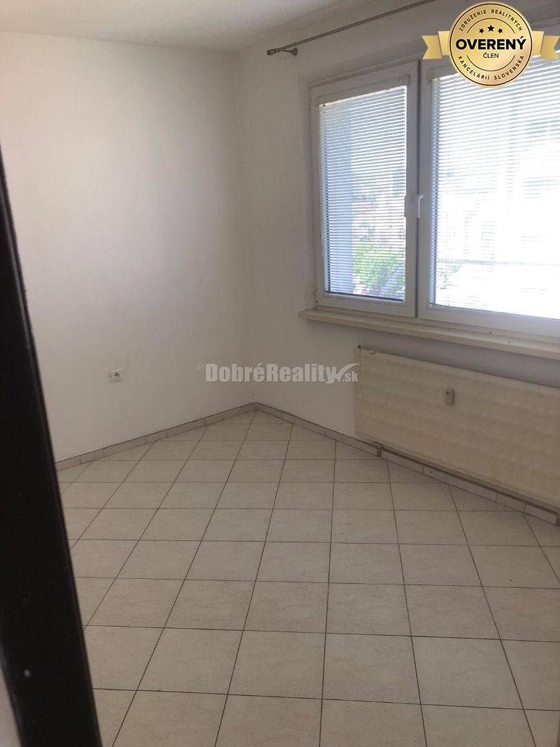 Pripravujeme prenájom 3 - izbového bytu v Lučenci na Vajanského ulici.