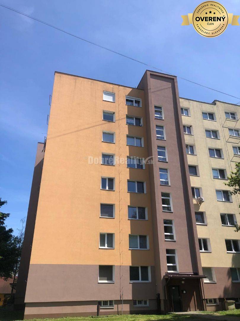 Pripravujeme prenájom 3 - izbového bytu v Lučenci na Vajanského ulici.