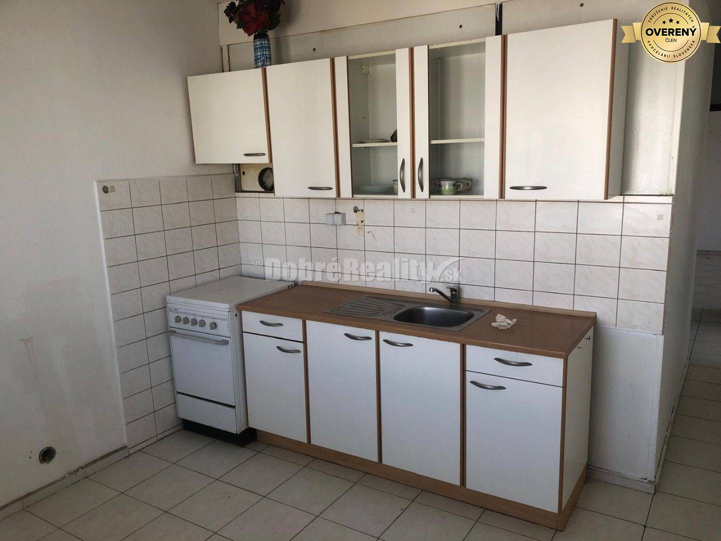 Pripravujeme prenájom 3 - izbového bytu v Lučenci na Vajanského ulici.