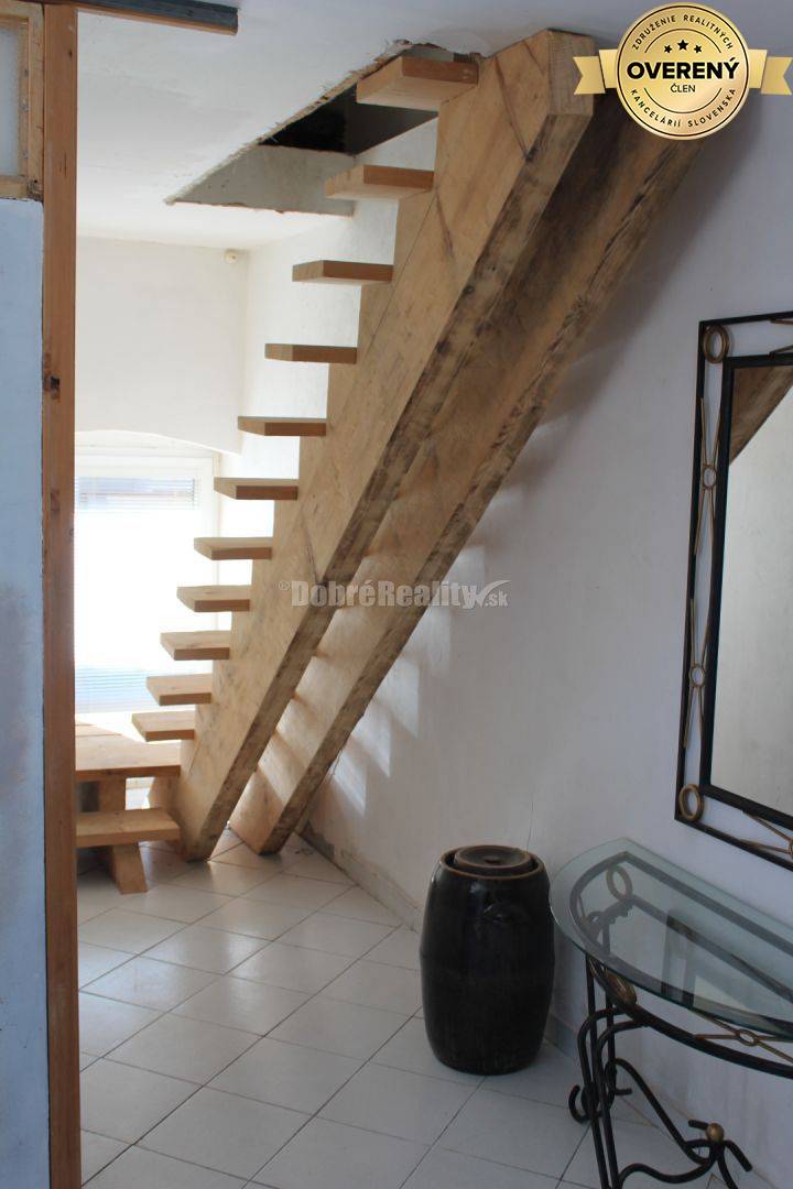 PREDAJ : Rodinný dom Horná Ves, okres Žiar nad Hronom
