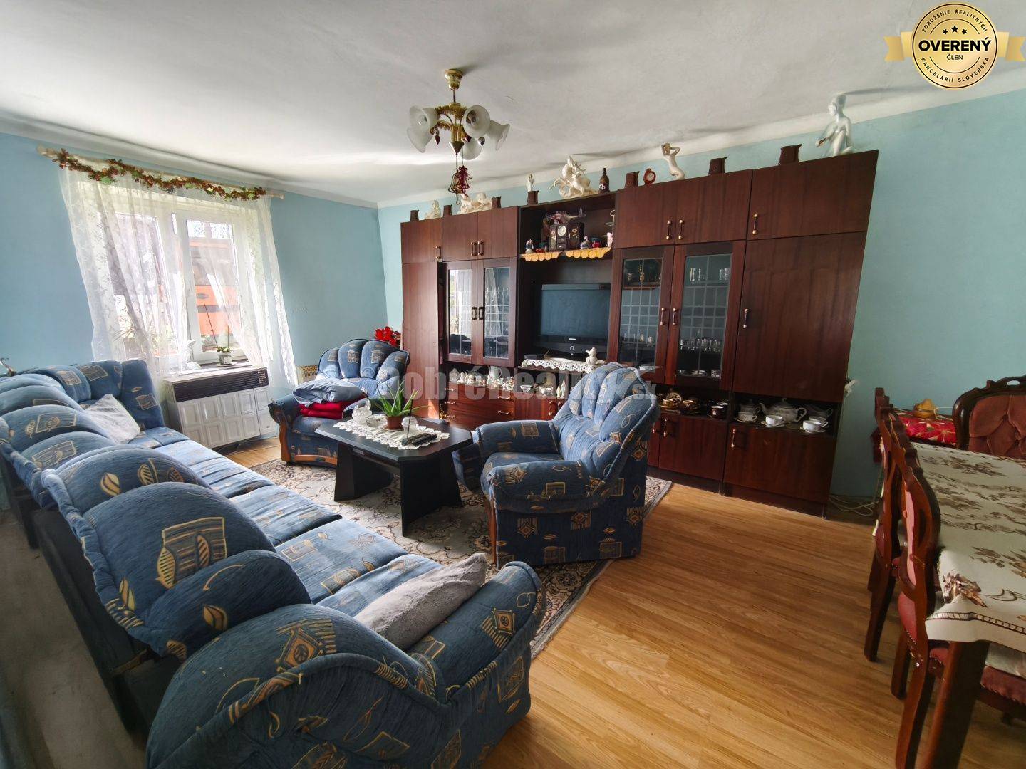 Zachovalý 3 izbový domček v Seliciach k okamžitému nasťahovaniu .