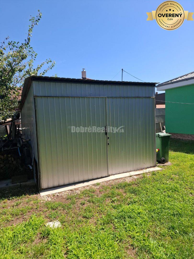 Na predaj vidiecky domček na krásnom rozlahlom pozemku v obci Imel