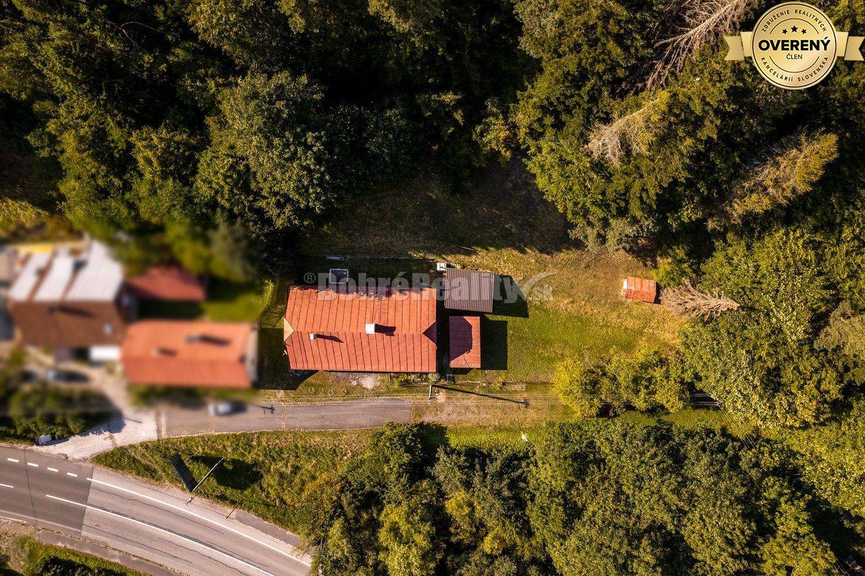 REZERVOVANÝ: Pôvodný starohorský dom pod lesom, 154 m2, Staré Hory - N
