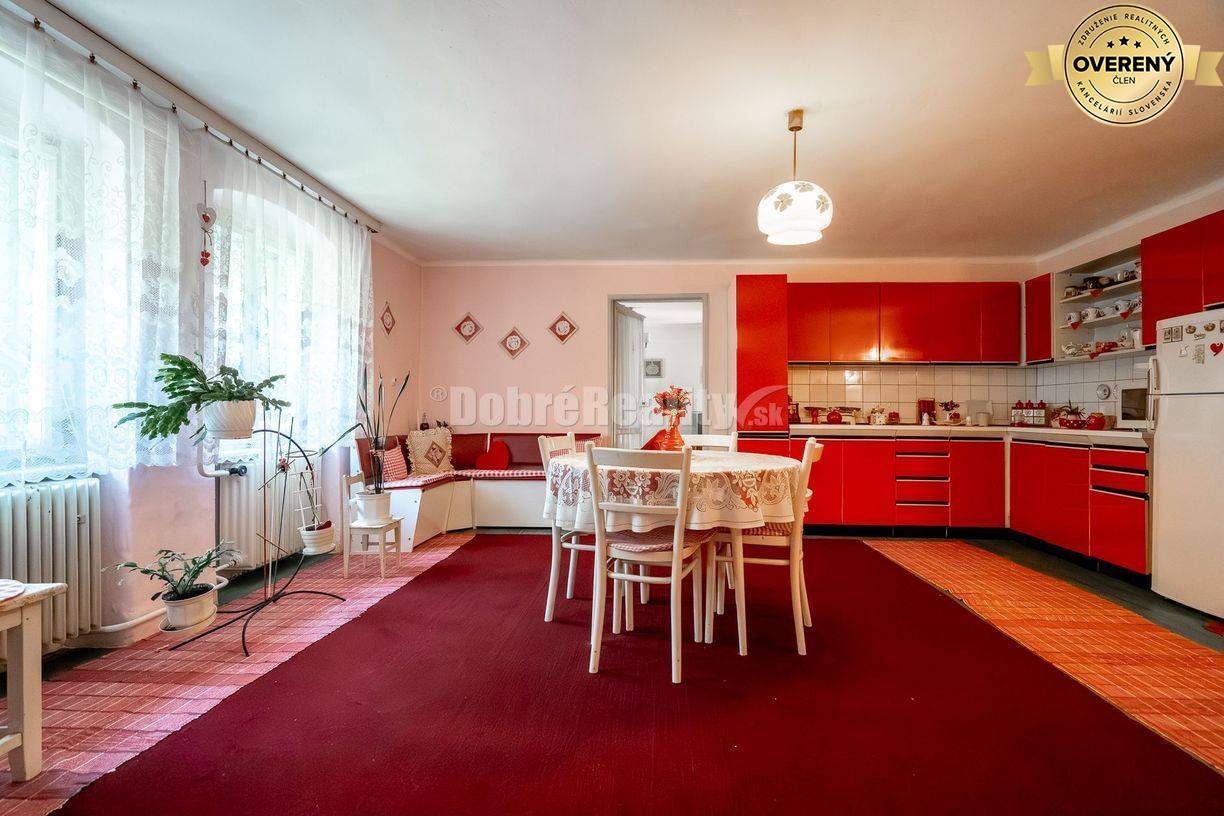 REZERVOVANÝ: Pôvodný starohorský dom pod lesom, 154 m2, Staré Hory - N