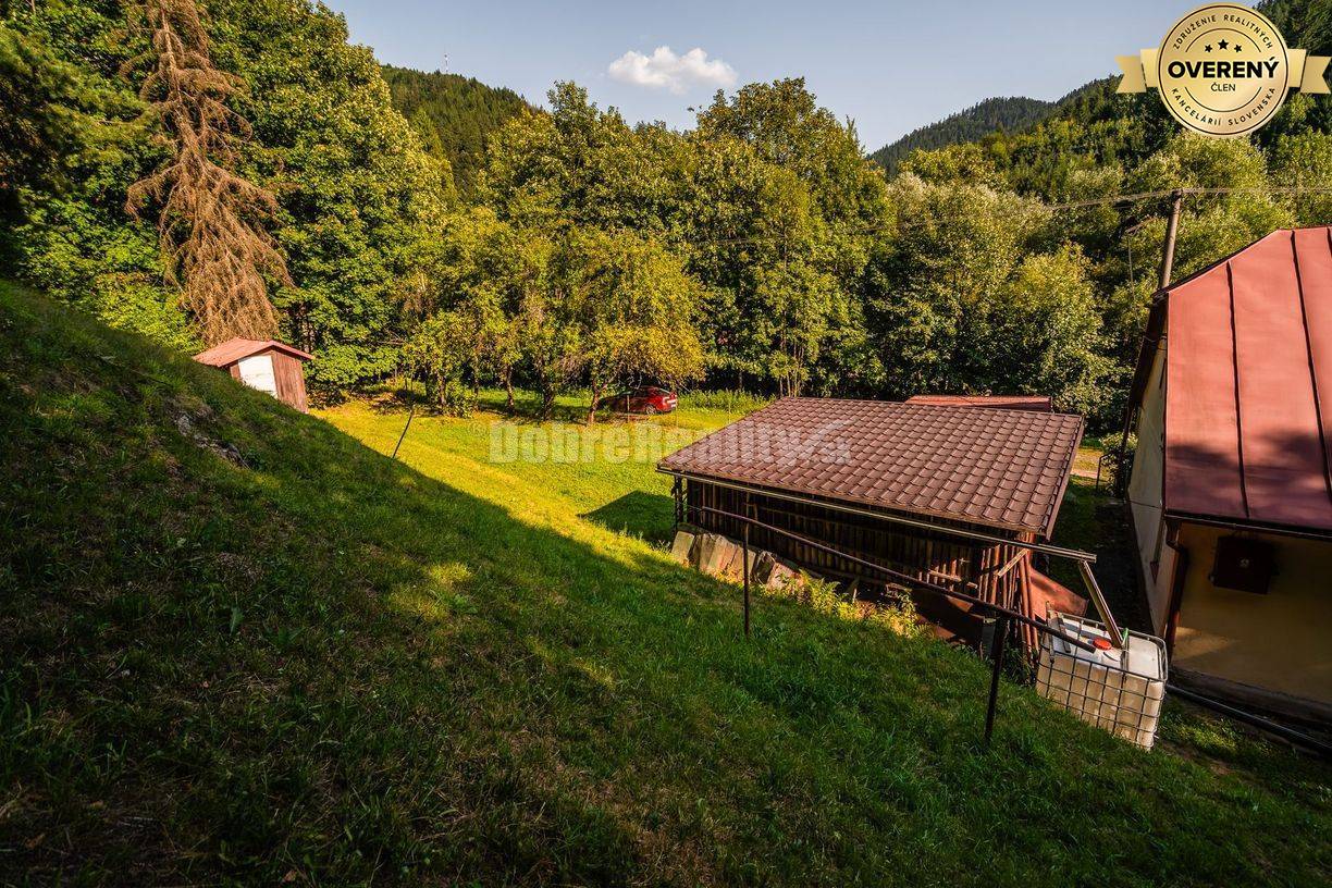 REZERVOVANÝ: Pôvodný starohorský dom pod lesom, 154 m2, Staré Hory - N