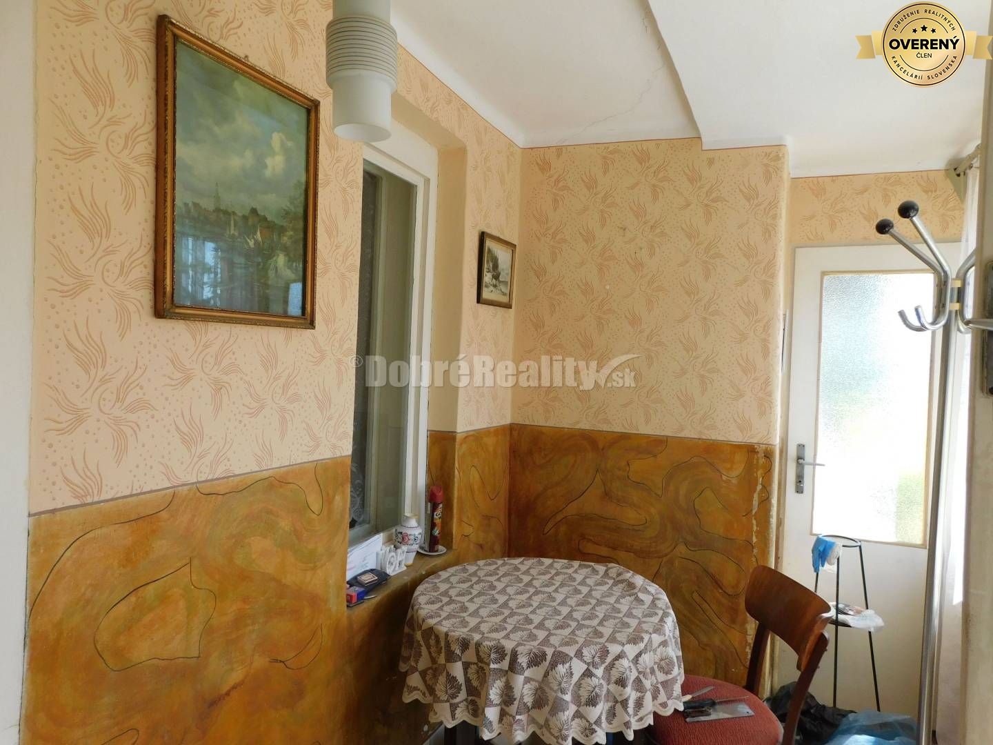 Ponúkame Vám na predaj 4-izb. rodinný dom vo Dvoroch nad Žitavou .