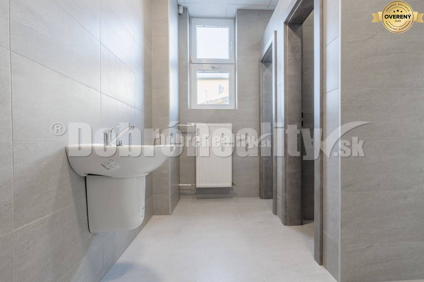 Obchodný (administratívny) priestor 24/7, 173 m2, Zvolenská cesta