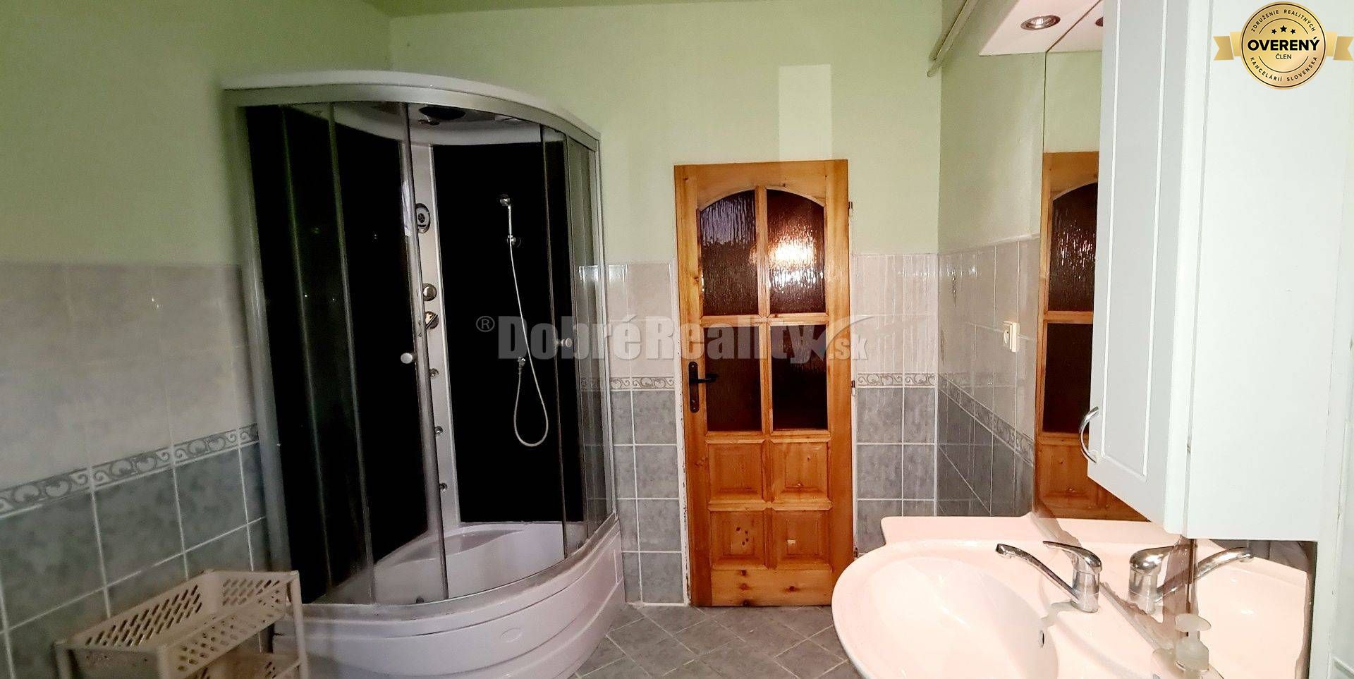 Dobré reality - znížená cena RD s veľkým pozemkom 2455 m2 v kľudnej ča