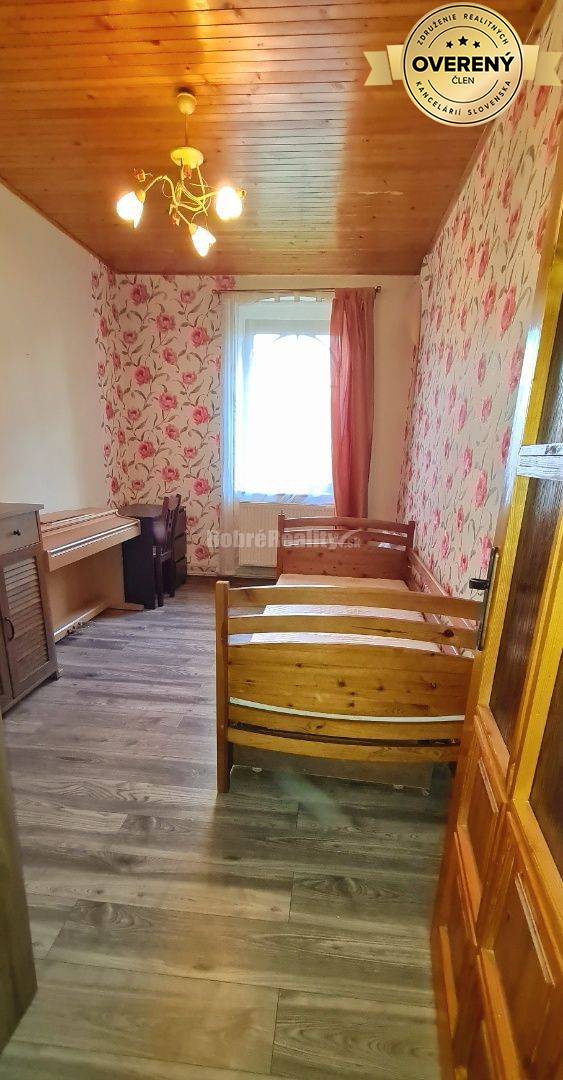 Dobré reality - znížená cena RD s veľkým pozemkom 2455 m2 v kľudnej ča