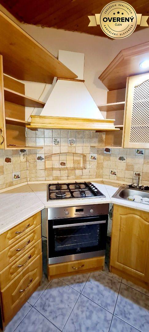 Dobré reality - znížená cena RD s veľkým pozemkom 2455 m2 v kľudnej ča