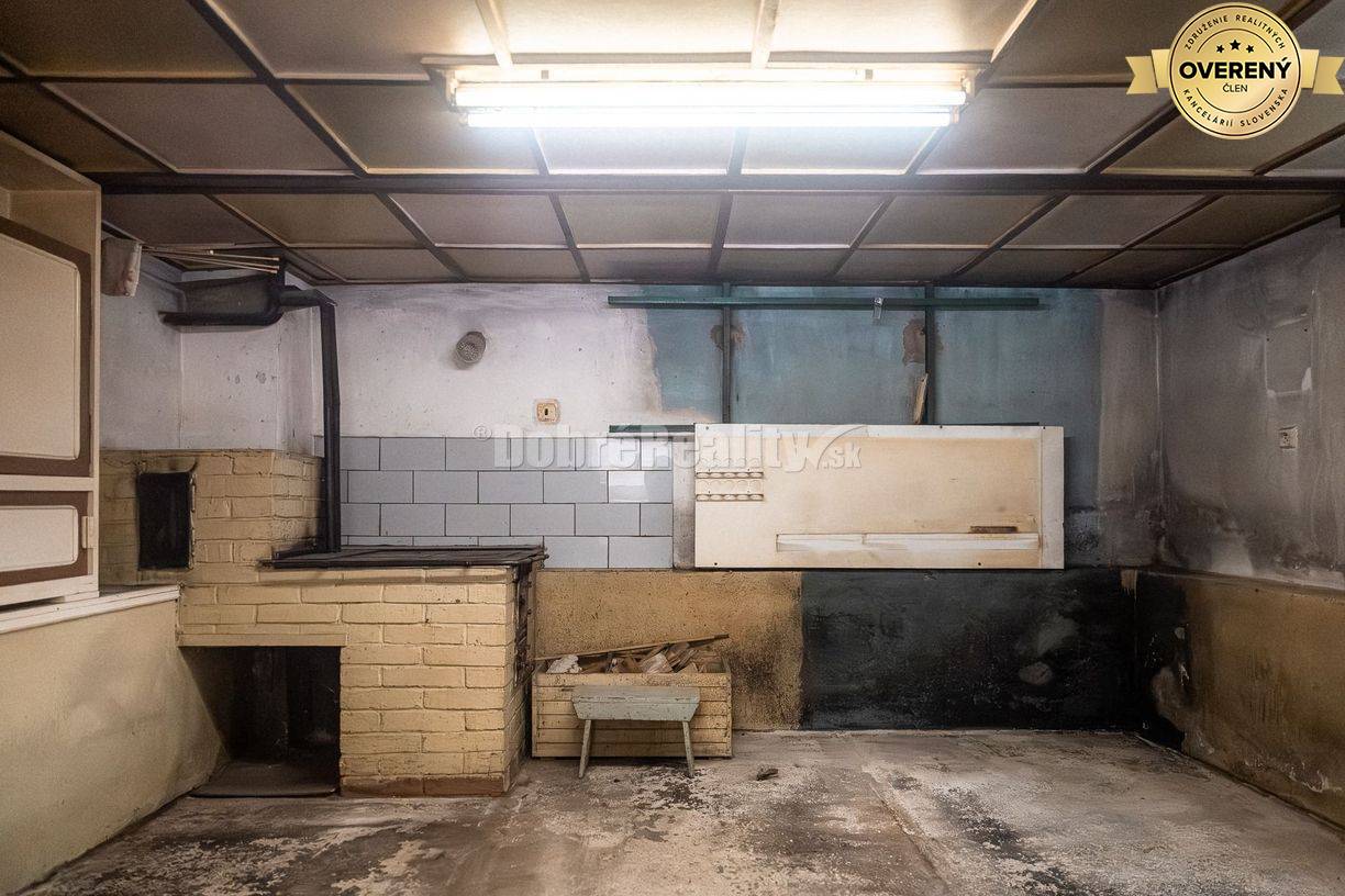 PREDAJ: 4 izbový gazdovský dom v tichej ulici, 136 m2, Polomka