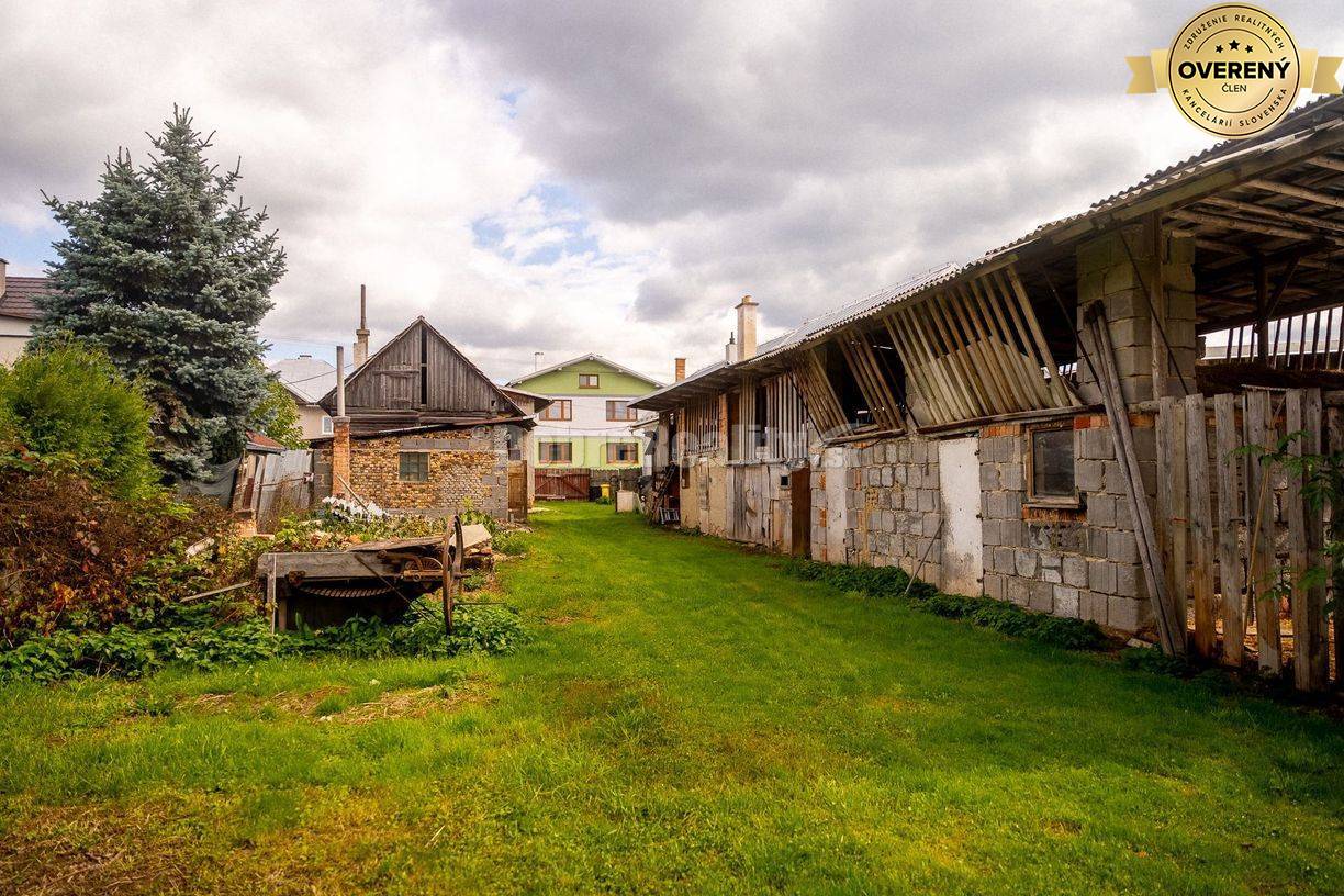 PREDAJ: 4 izbový gazdovský dom v tichej ulici, 136 m2, Polomka