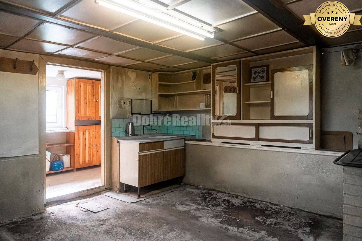 Gazdovský rodinný dom v tichej ulici, 123 m2, Polomka