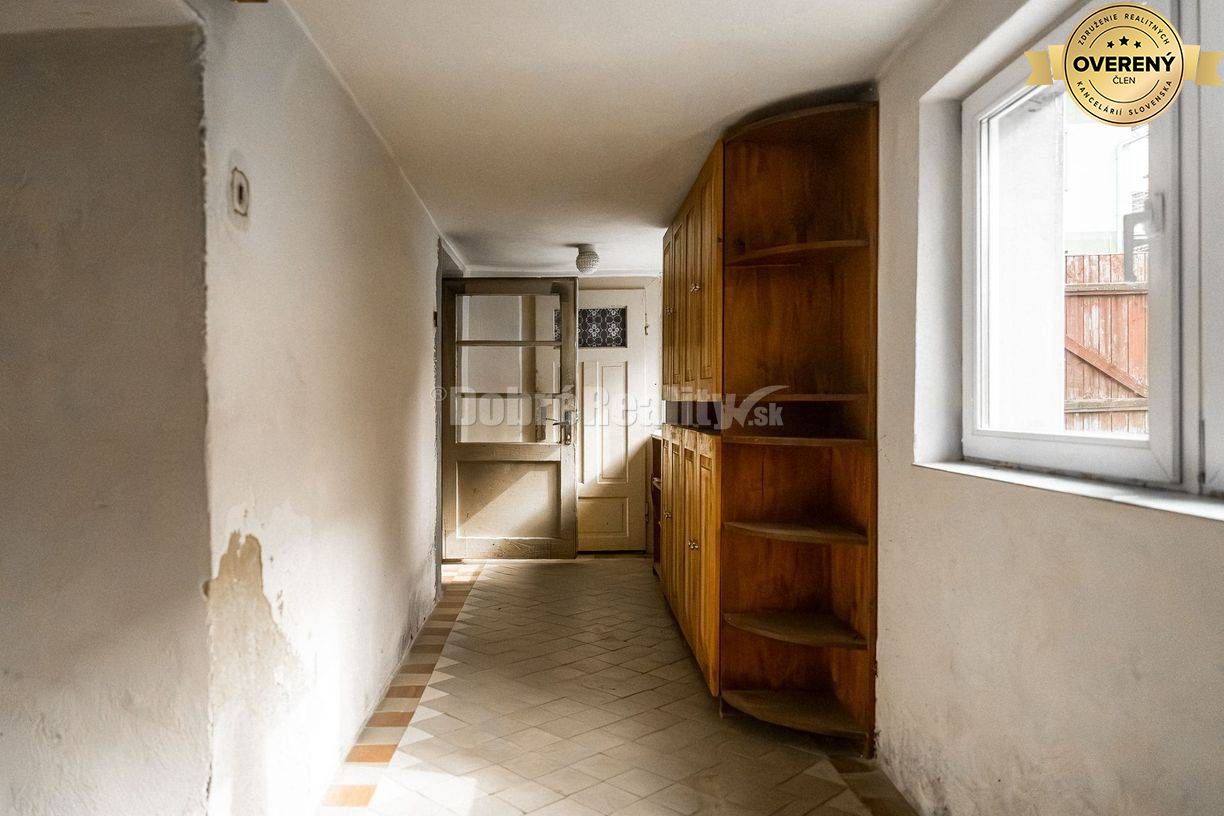 Gazdovský rodinný dom v tichej ulici, 123 m2, Polomka