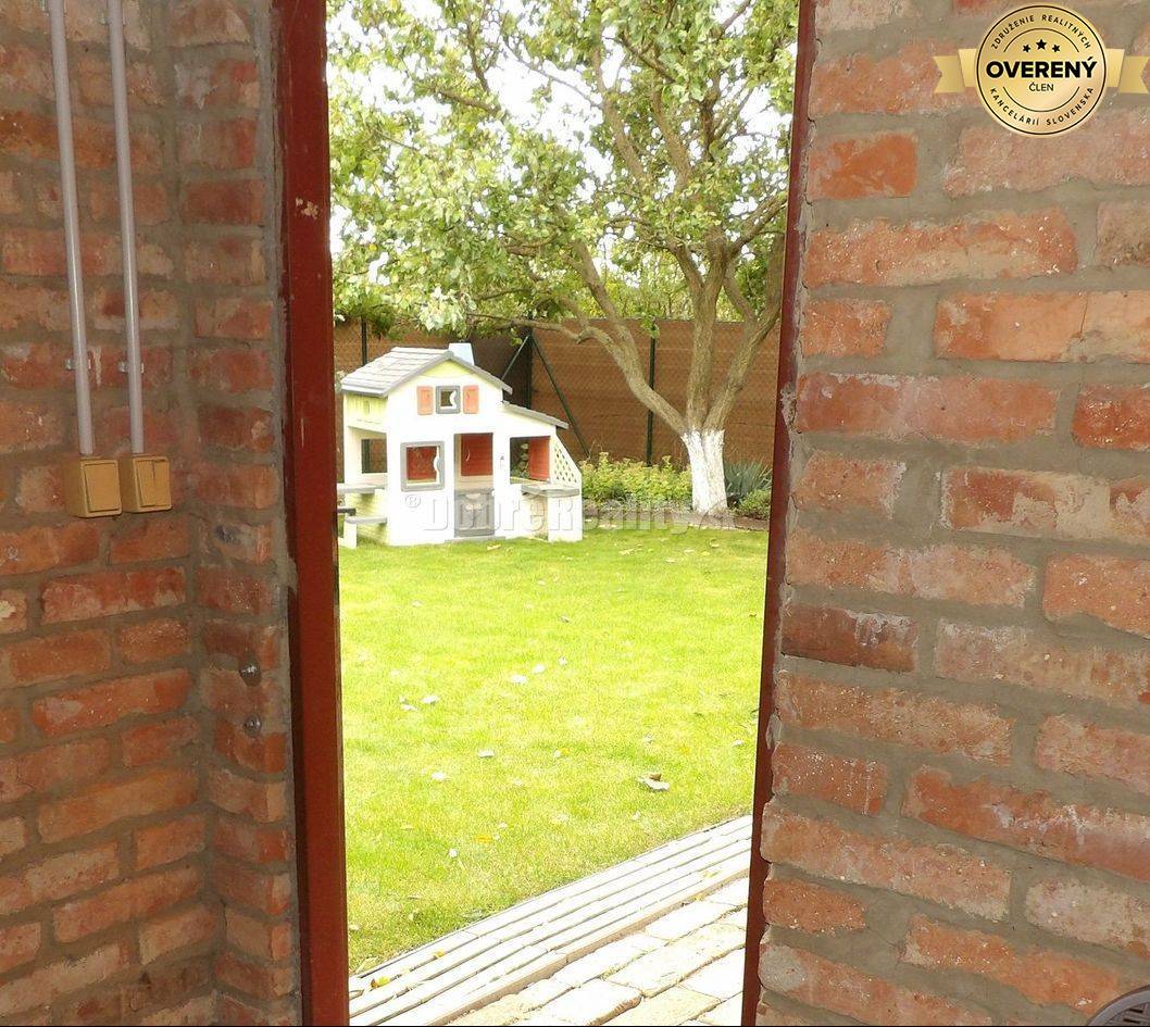 Čarovná chatka so záhradou v Šali na PREDAJ