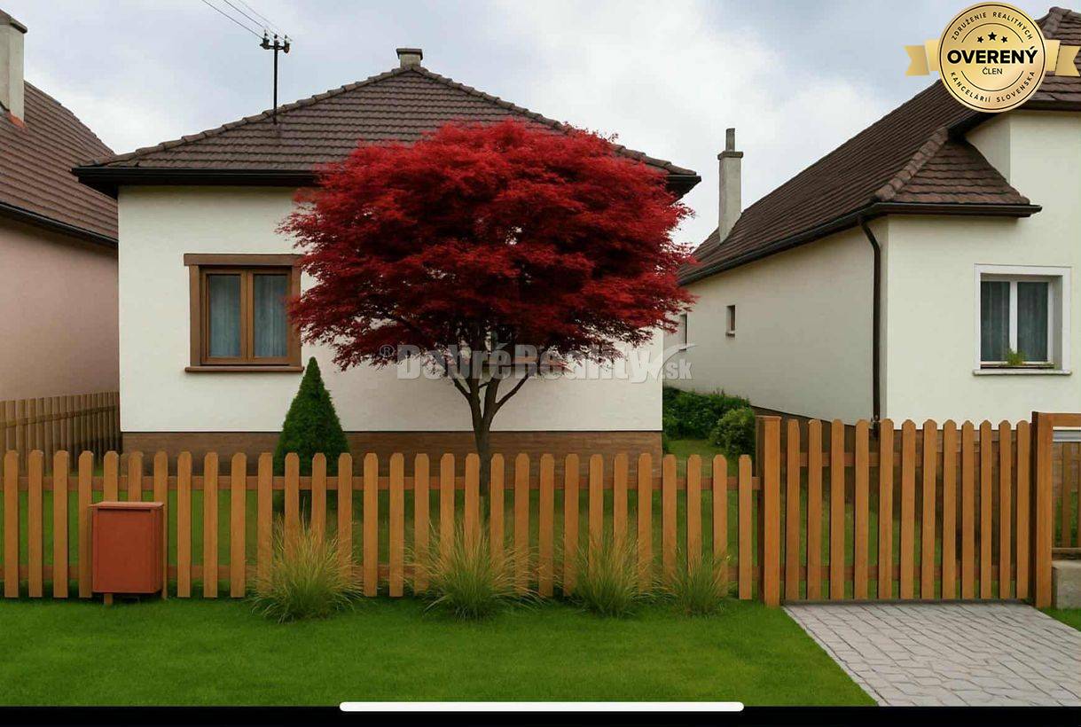 Rodinný dom s veľkým pozemkom v tichom a krásnom prostredí pod Považs