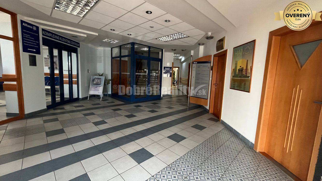 DOBRÉ REALITY - Kancelária na prenájom, 15 m2, budova Allianz - výhodn