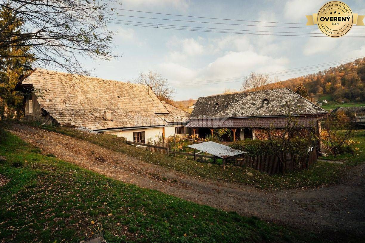 Rodinný dom so záhradou a historickým mlynom, 90 m2, Medovarce