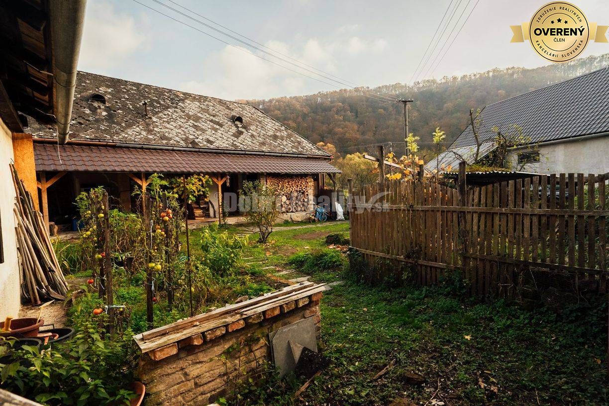 Rodinný dom so záhradou a historickým mlynom, 90 m2, Medovarce