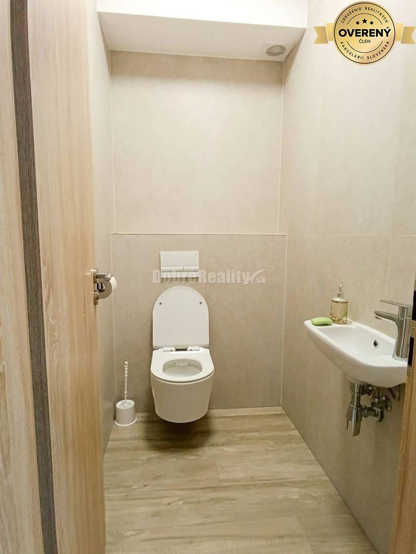 *EXKLUZÍVNE LEN U NÁS* Príjemný dvojizbový byt v Seredi na PRENÁJOM