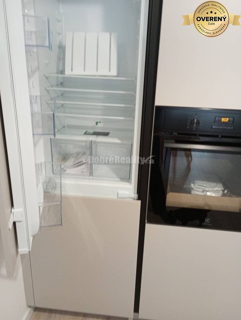 Príjemný dvojizbový byt v Seredi na PRENÁJOM