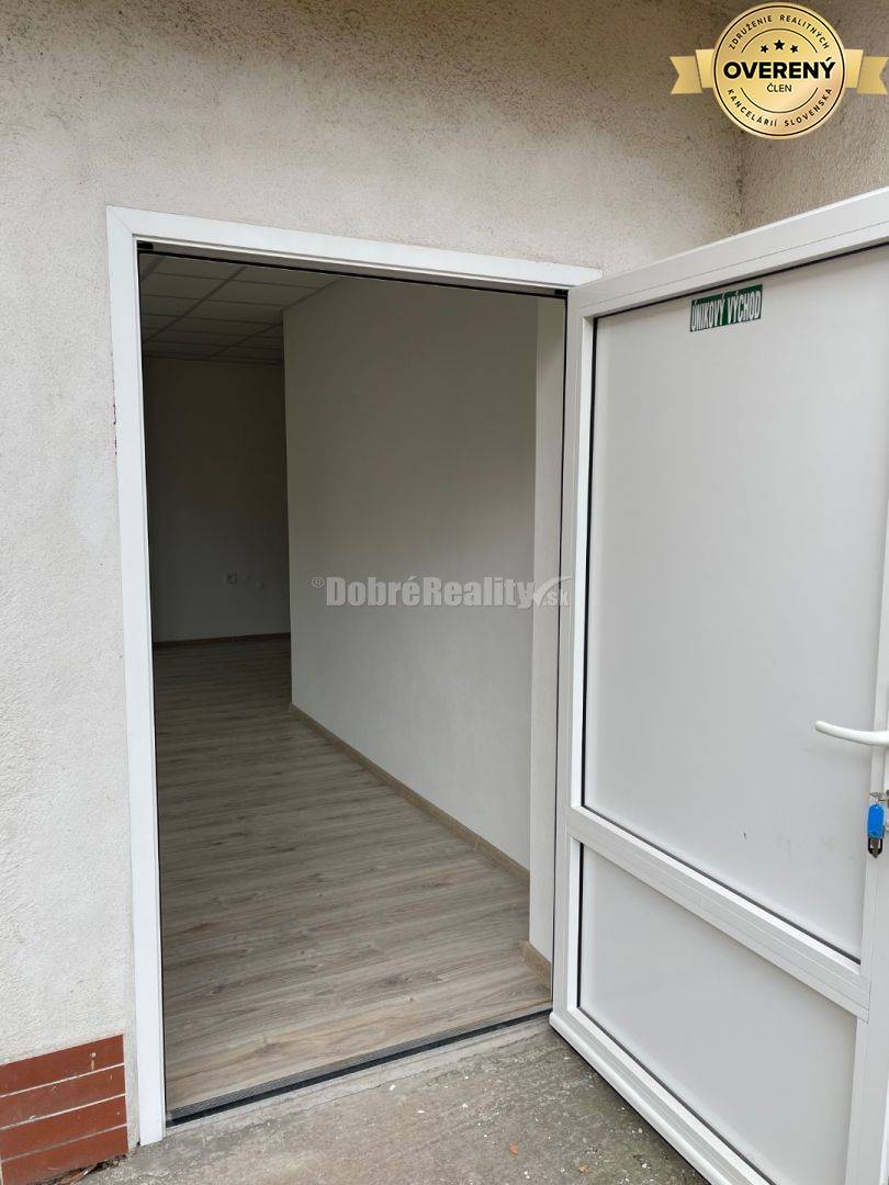 Na prenajom najlacnejšie komerčne priestory v Prievidzi.