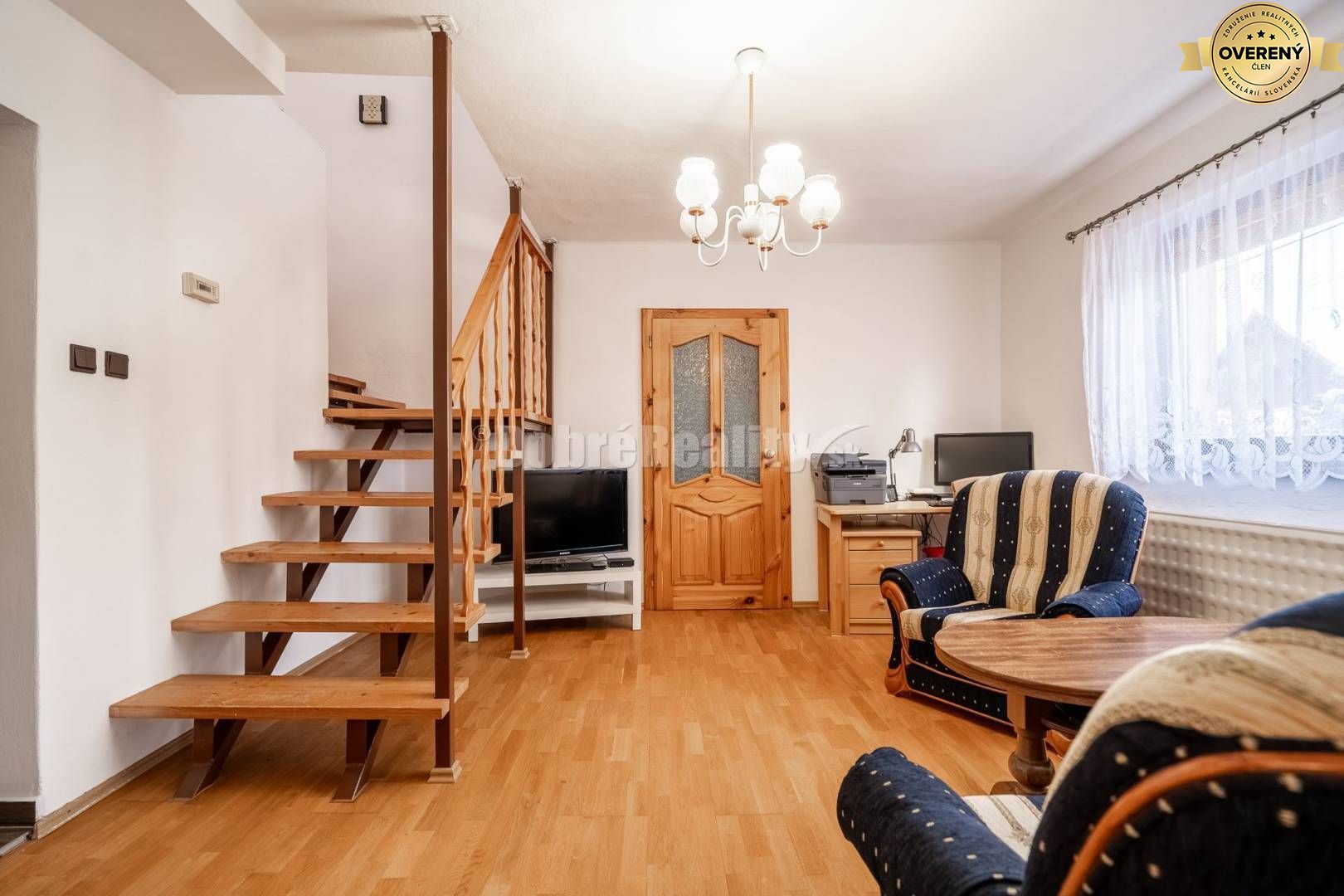 Dom so zimnou záhradou a obytnou prístavbou, 283 m2, Čierny Balog