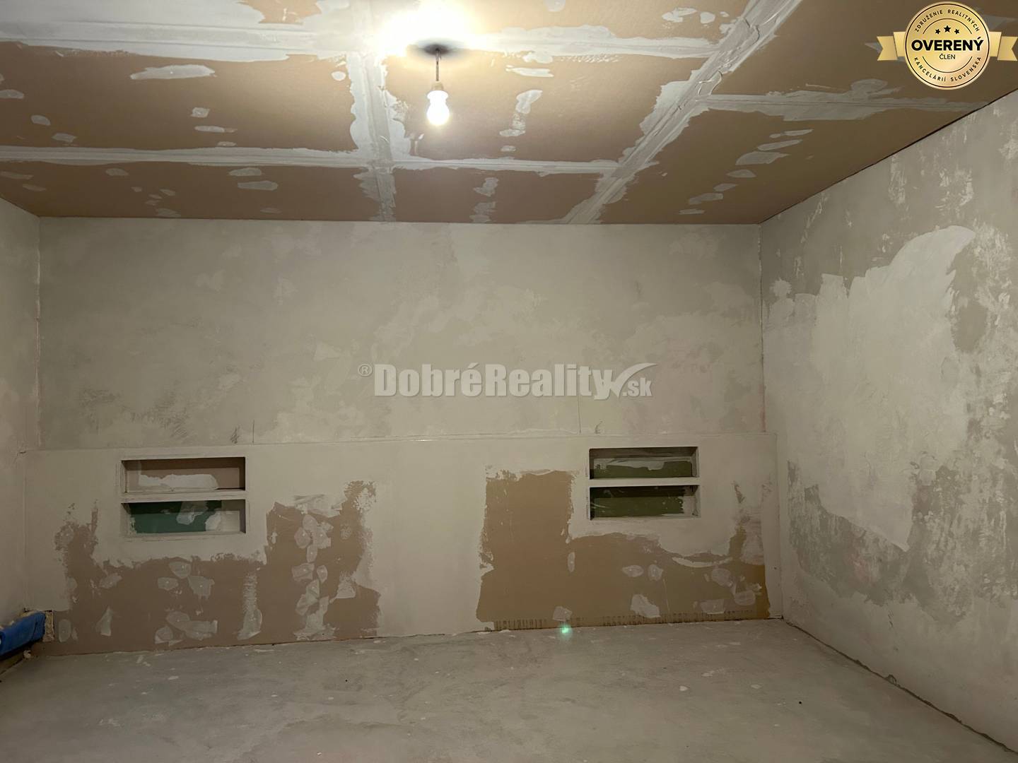 Novinka v obci Neded, pôvodný 3 - izbový rodinný dom na predaj.