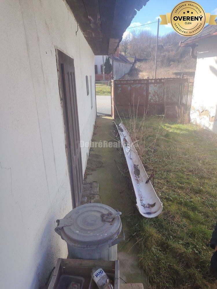 RK Dobré reality predáva dom s viničným domčekom v obci Bajtava