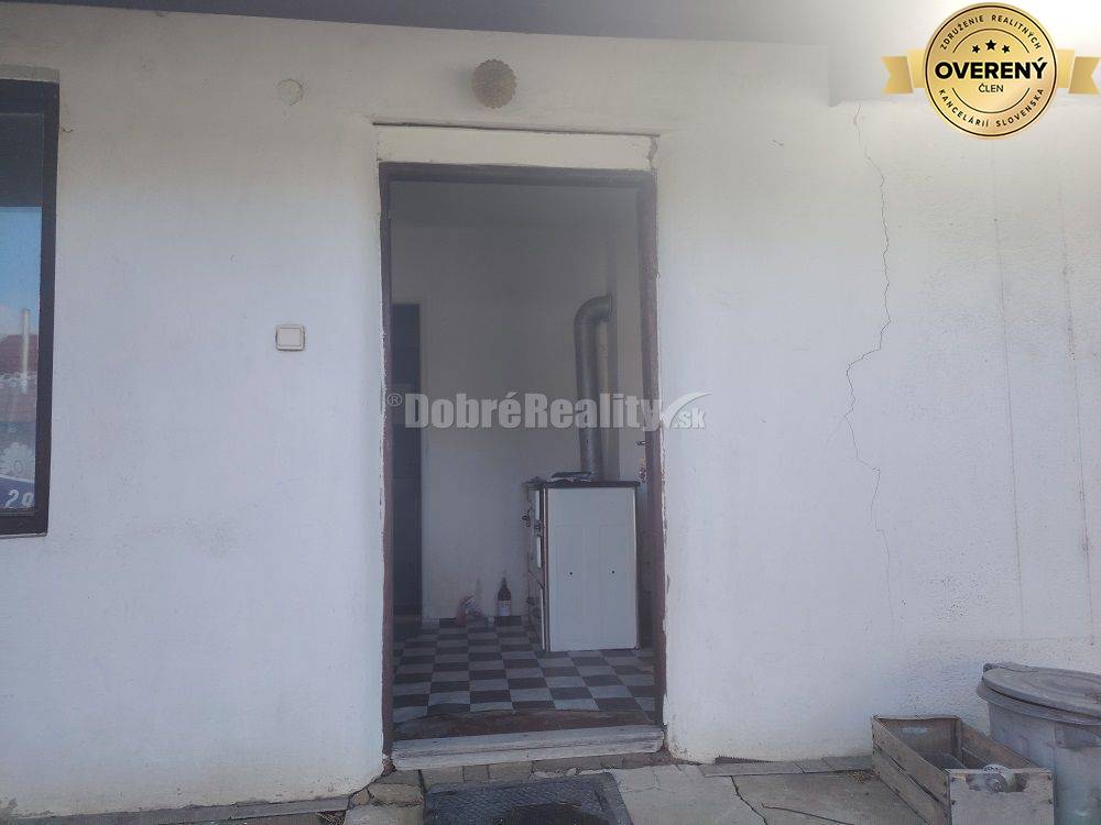 RK Dobré reality predáva dom s viničným domčekom v obci Bajtava